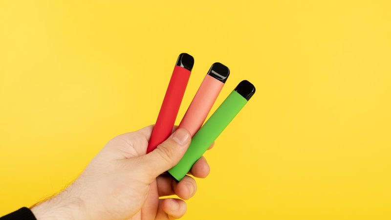 Scandalo nel vaping: UK proibisce le e-cig usa e getta! Quali sono le alternative?